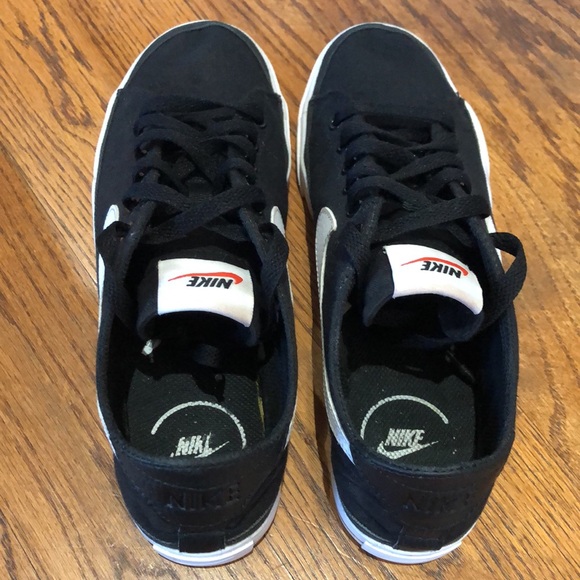 Nike Court Legacy Canvas sneakers in black/White Size 8 Women’s! - Picture 8 of 9